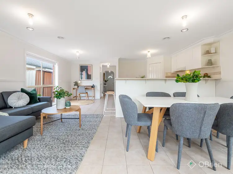 Fifth view of Homely house listing, 5 Emerald Court, Caroline Springs VIC 3023