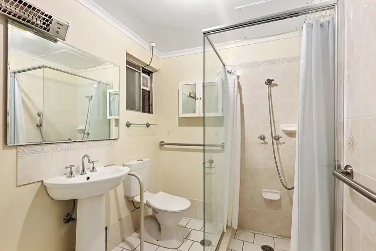 Fifth view of Homely unit listing, 2/124 Brisbane Street, Tamworth NSW 2340
