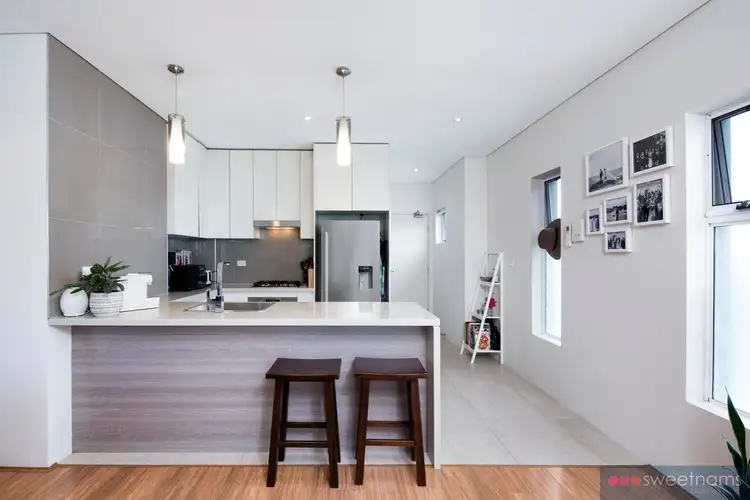Fourth view of Homely apartment listing, 9/30 Pacific Parade, Dee Why NSW 2099