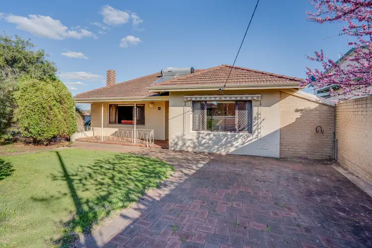 39 Laurence Road, Innaloo WA 6018