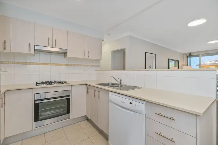 Fourth view of Homely apartment listing, 9/28-32 Brookvale Avenue, Brookvale NSW 2100