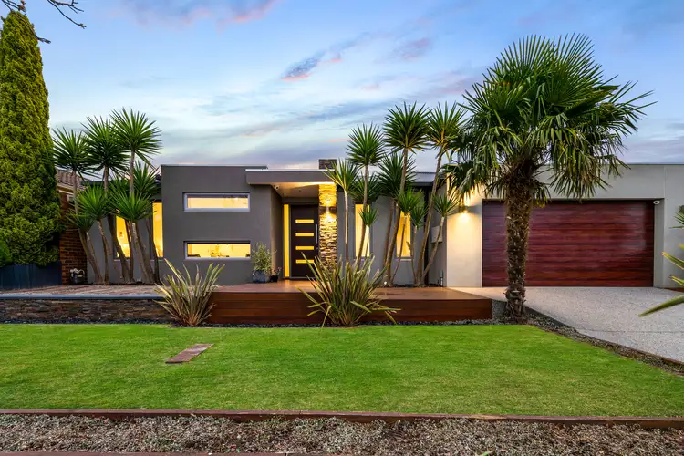 8 Colburn Court