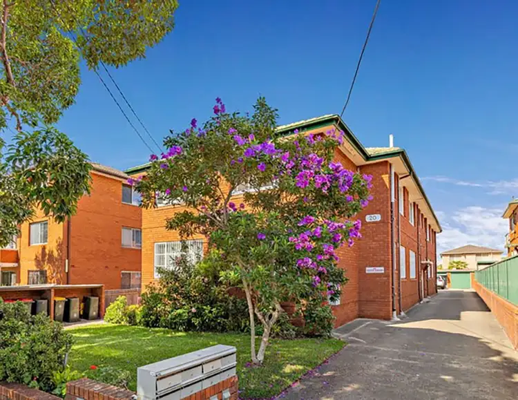 1/20 Hill Street, Campsie NSW 2194