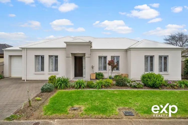18 Golfers Avenue, Seaton SA 5023