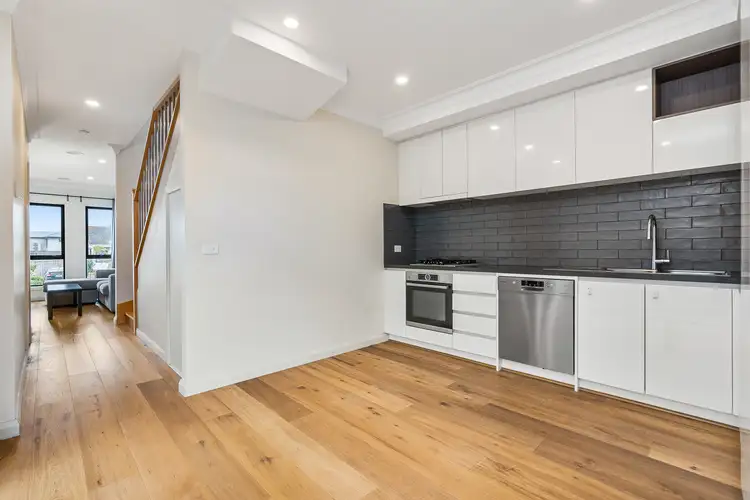 6a Salisbury Road, Ashwood VIC 3147