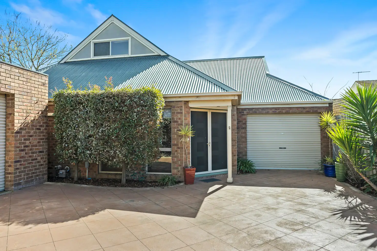 Main view of Homely townhouse listing, 2/275 Queen Street, Altona VIC 3018