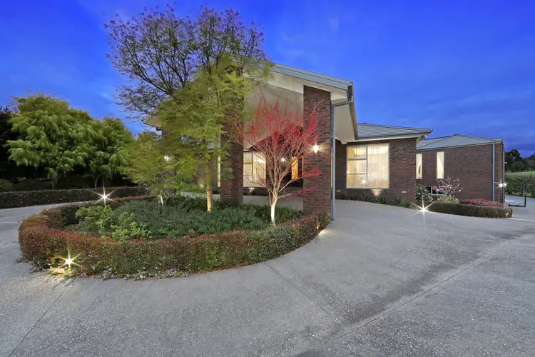 Second view of Homely house listing, 8 Broadview Terrace, Lysterfield VIC 3156