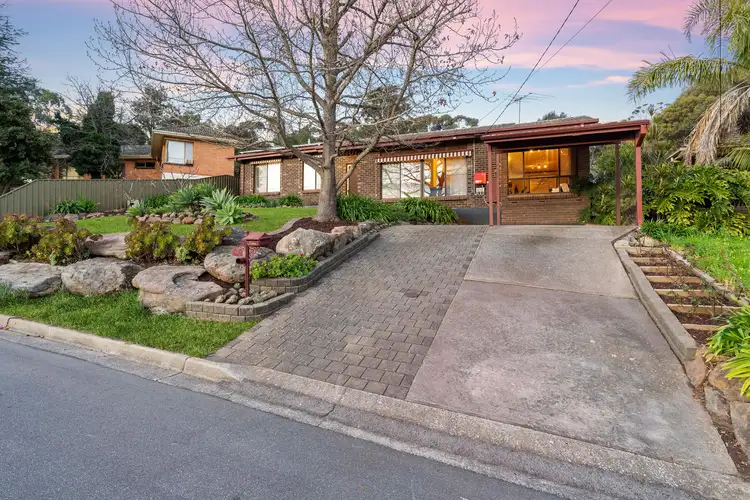 16 Roundaway Crescent, O'halloran Hill SA 5158
