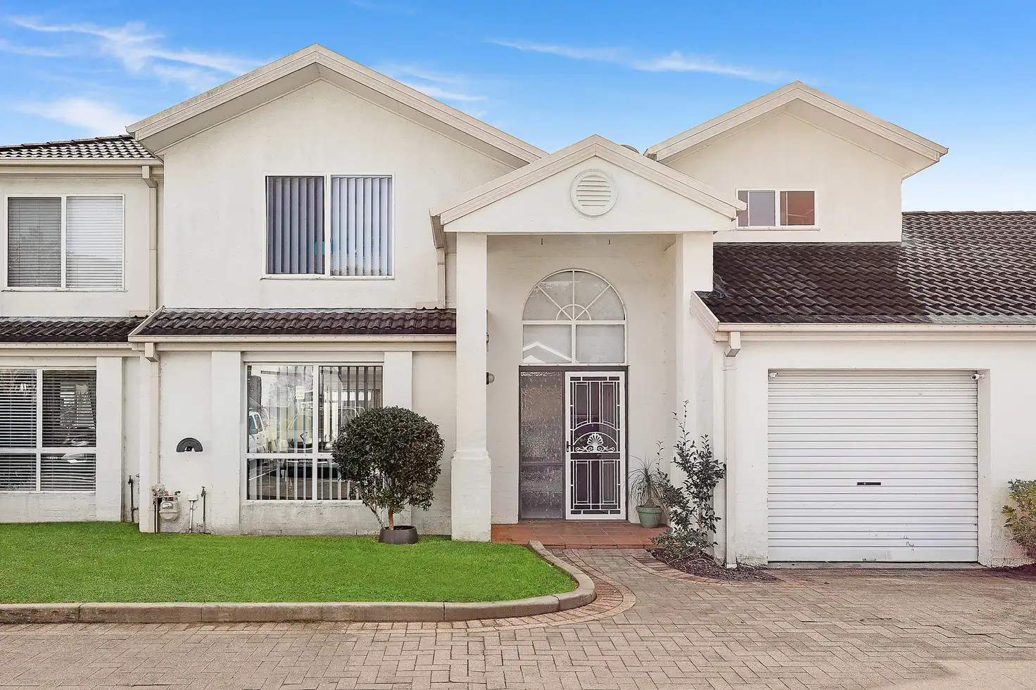 Main view of Homely townhouse listing, 2/4 Parsons Road, Lisarow NSW 2250