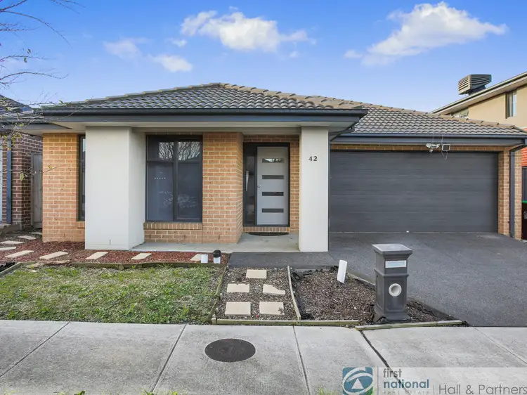 42 Chesney Circuit, Clyde VIC 3978