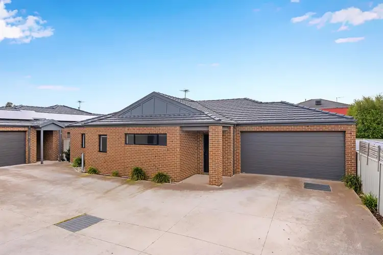 3/2 Candlebark Place, Harkness VIC 3337