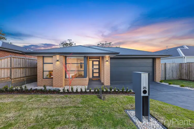 Main view of Homely house listing, 25 Cloverleaf Crescent, Drouin VIC 3818