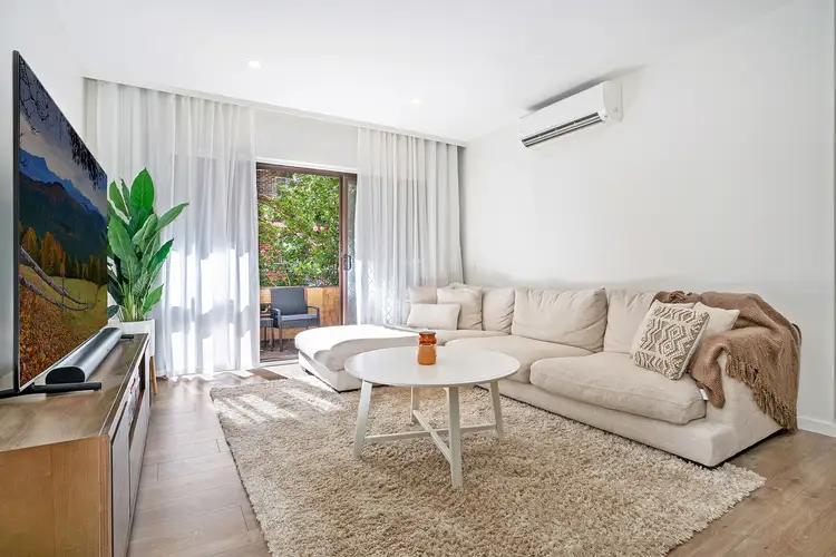 Main view of Homely apartment listing, 2/24 Jubilee Avenue, Carlton NSW 2218