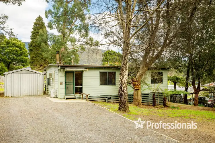 16 George Road, East Warburton VIC 3799