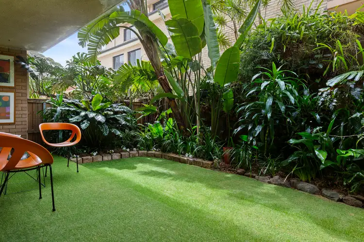 Third view of Homely apartment listing, 2/9 Holborn Avenue, Dee Why NSW 2099