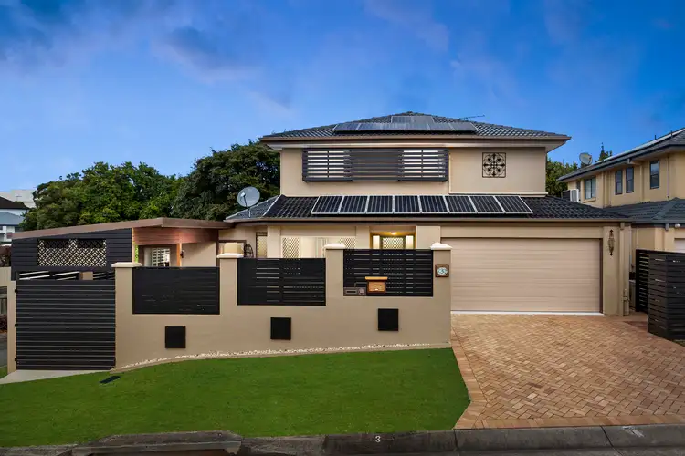 3 Hart Close, Mackenzie QLD 4156