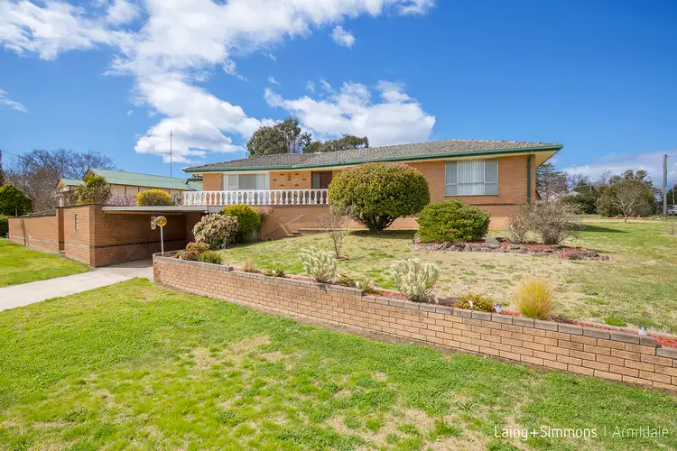 19 Salisbury Street, Uralla NSW 2358