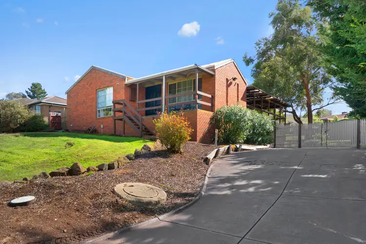 24 Swans Road, Darley VIC 3340