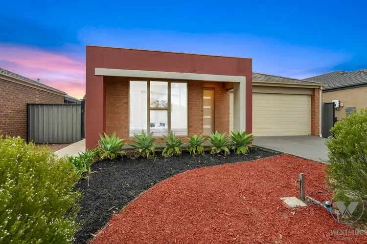 Second view of Homely house listing, 40 Winona Circuit, Tarneit VIC 3029