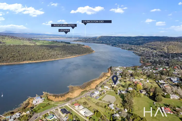 129 Gravelly Beach Road, Blackwall TAS 7275