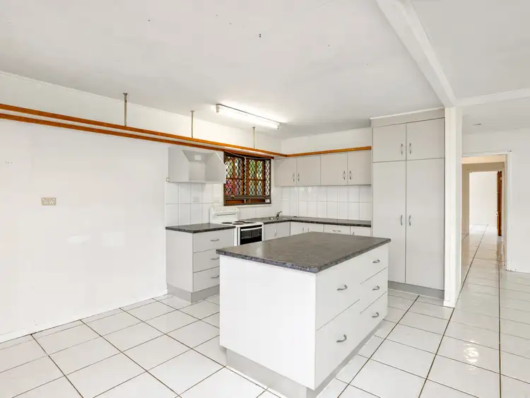 Fifth view of Homely house listing, 8 Dalton Street, Bungalow QLD 4870