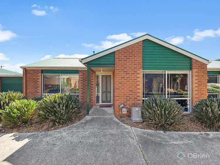 2/12 Wiltshire Drive, Somerville VIC 3912