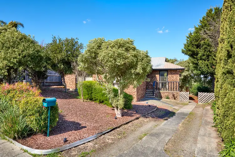Main view of Homely house listing, 10 Hunter Rise, Endeavour Hills VIC 3802