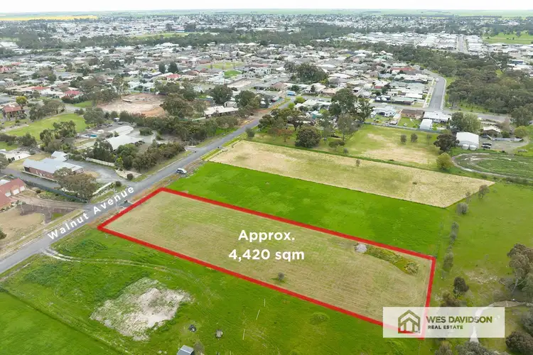 21 Walnut Avenue, Horsham VIC 3400