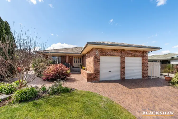 16 James Scott Close, Kambah ACT 2902