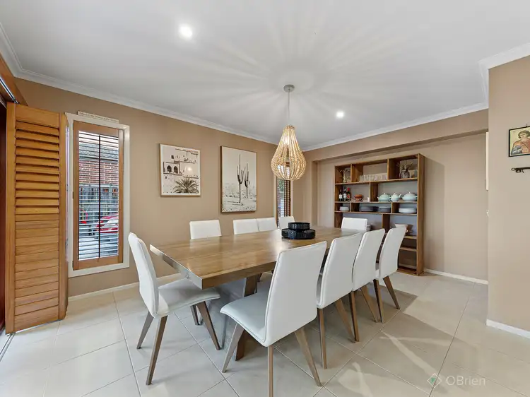 Fifth view of Homely house listing, 10 Roselea Place, Narre Warren North VIC 3804