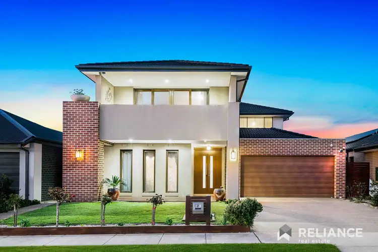 21 Applegate Crescent