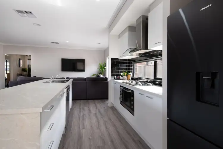 Fourth view of Homely house listing, 2 Santarosa Way, Epsom VIC 3551
