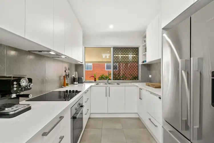 2/6 Wilunga Street, Stratford QLD 4870