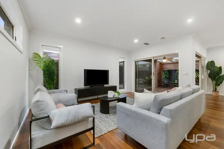 Sixth view of Homely house listing, 8 Grandstand Avenue, Caroline Springs VIC 3023