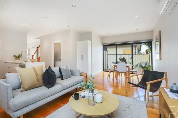10 Hendren Avenue, Altona North VIC 3025