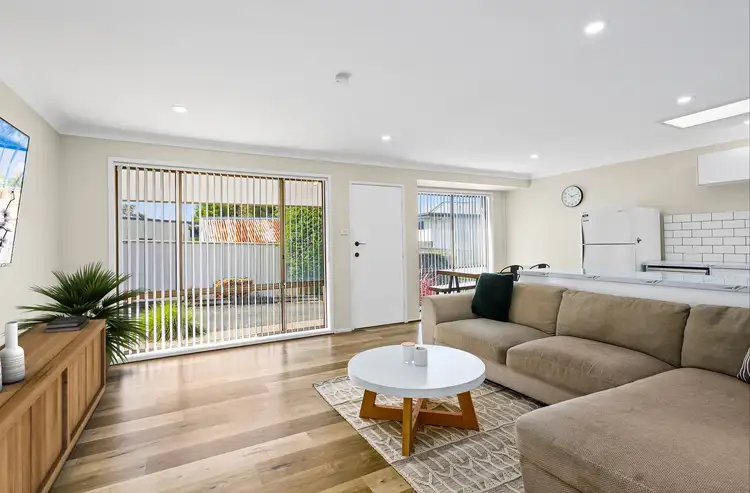 Fifth view of Homely villa listing, 2/5 Hopetoun Street, Woonona NSW 2517