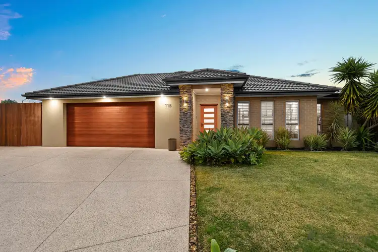 115 Skyline Way, Berwick VIC 3806