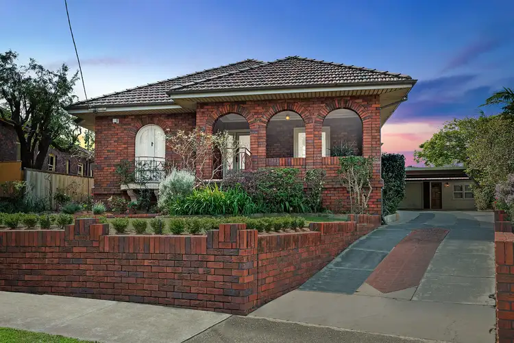 10 Hugh Avenue, Dulwich Hill NSW 2203
