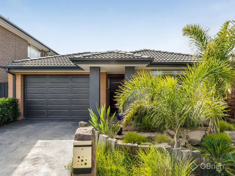 7 Deegan Way, Cranbourne East VIC 3977