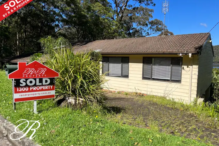 24 Crown Close, Tarbuck Bay NSW 2428