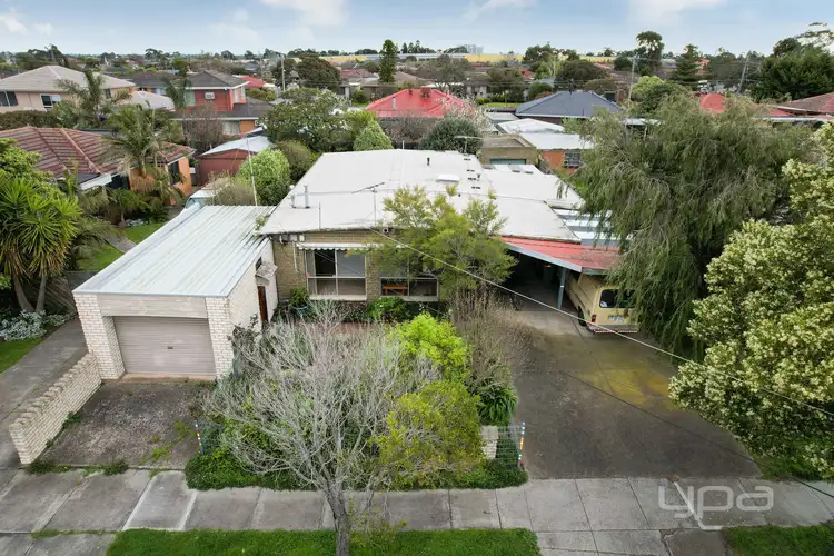 59 Prior Avenue, Gladstone Park VIC 3043