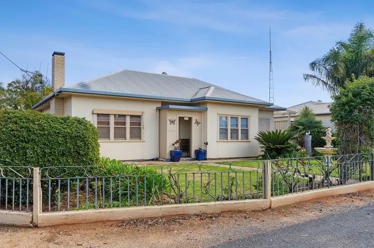 18 Fowles Street, Barmera SA 5345