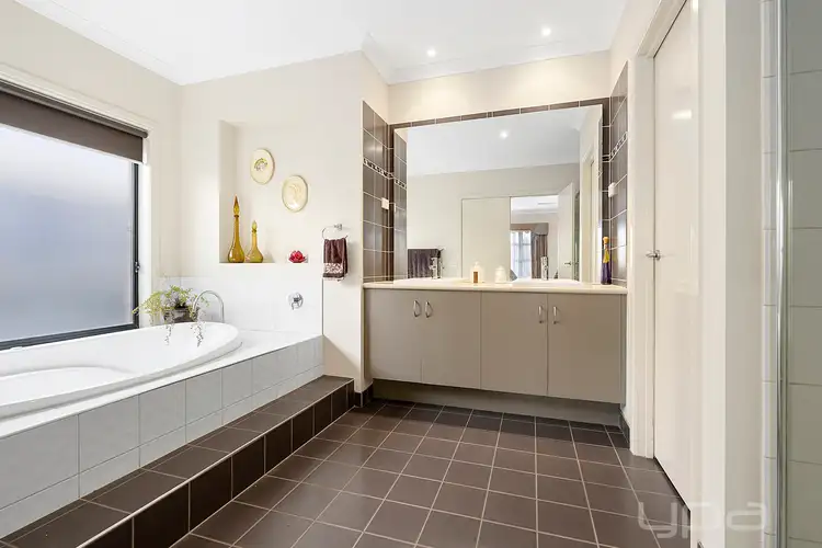 Fifth view of Homely house listing, 12 Lanata Way, Brookfield VIC 3338