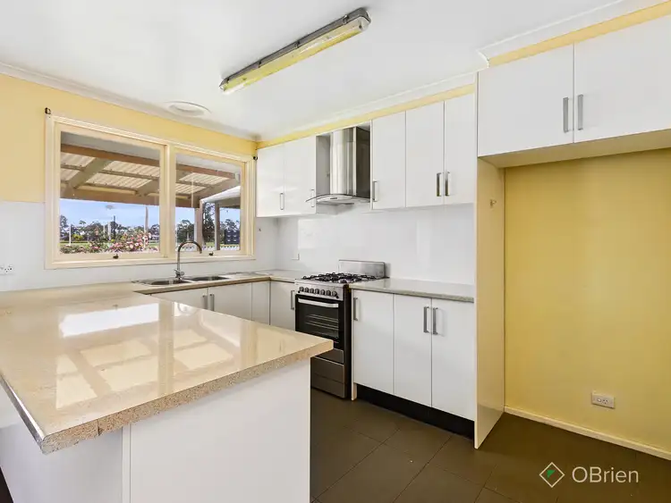 Fourth view of Homely house listing, 3 Sandown Close, Mill Park VIC 3082