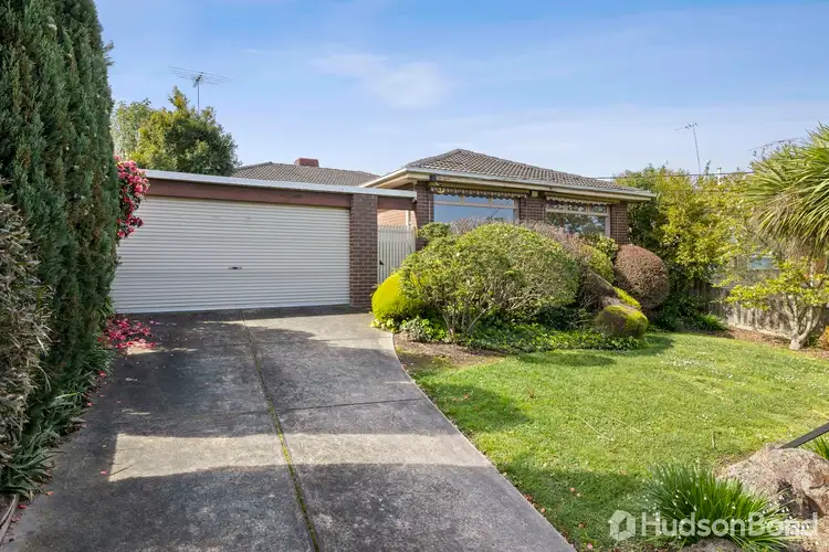 11 Burgundy Drive, Doncaster VIC 3108