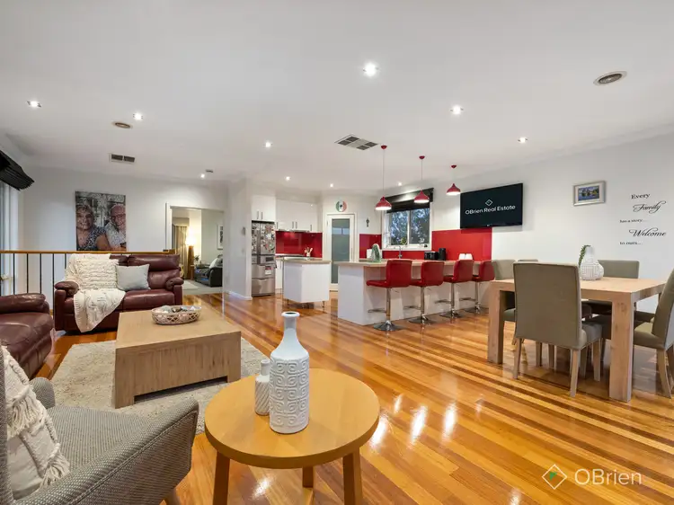 8 Mashie Terrace, Sandhurst VIC 3977