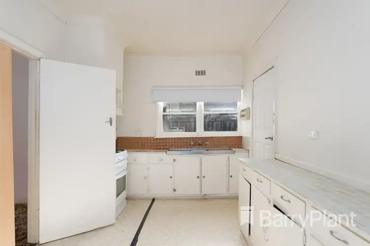 Fifth view of Homely house listing, 8 Apex Avenue, Belmont VIC 3216