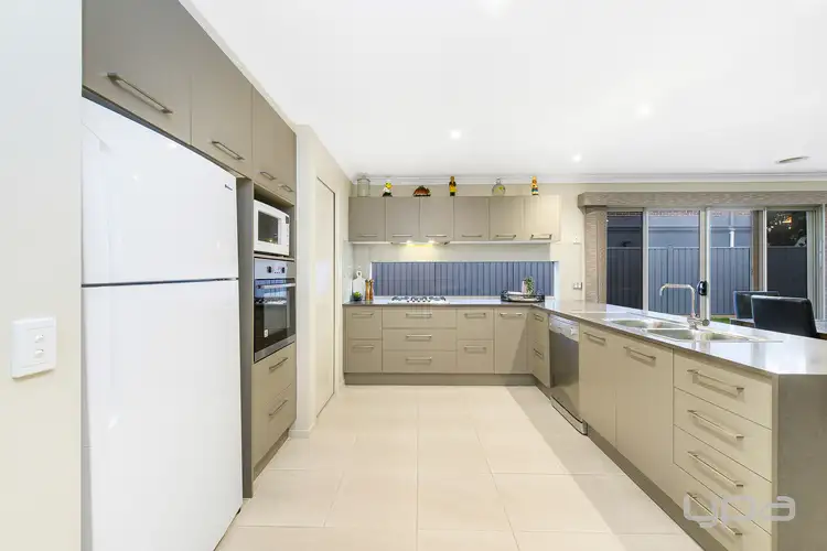 Fifth view of Homely house listing, 2 Springview Boulevard, Taylors Hill VIC 3037