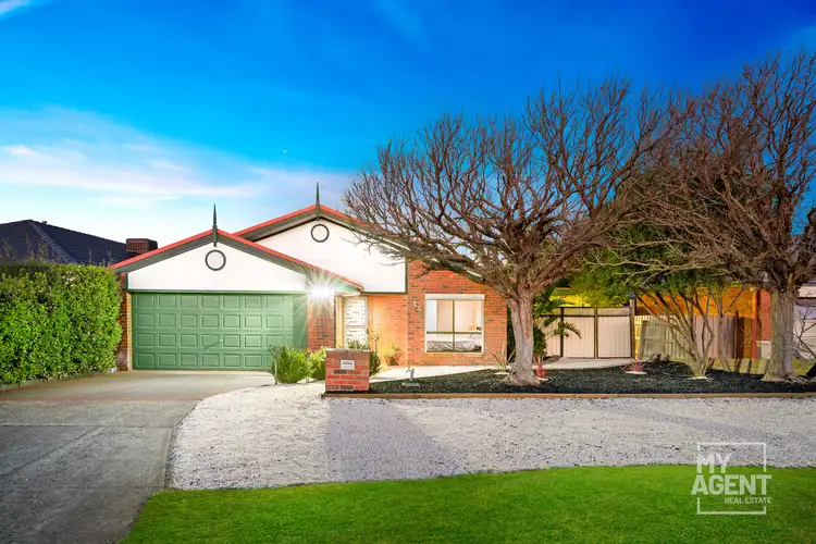 34 Kenswick Drive, Hillside VIC 3037