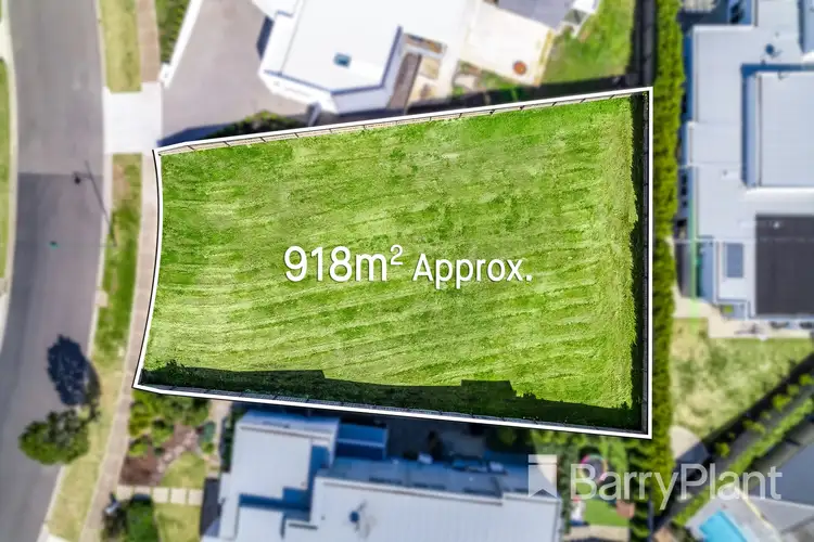 8 Waterwheel Way, Highton VIC 3216